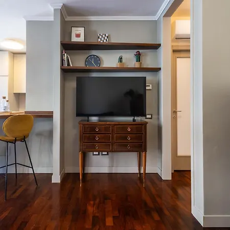 Homing - Ticinese 5 Apartament