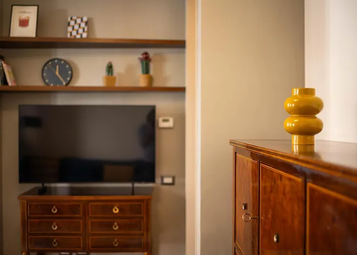 Homing - Ticinese 5 밀라노